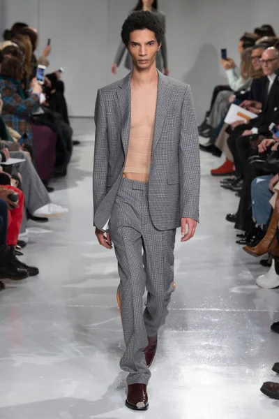 Look 8